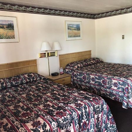 Seaway Motel Roosevelt Park Екстер'єр фото