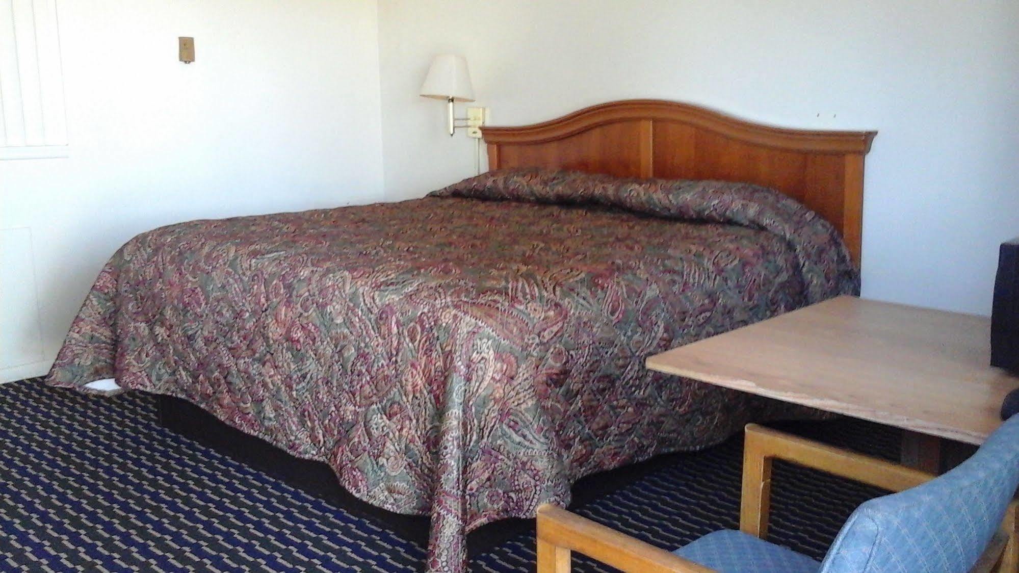 Seaway Motel Roosevelt Park Екстер'єр фото